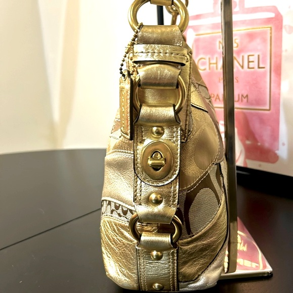 Coach Carly Patchwork Gold Shoulder Bag EUC - Picture 3 of 14